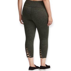 Torrid Active Space-dye Lattice Crop Leggings - 1X